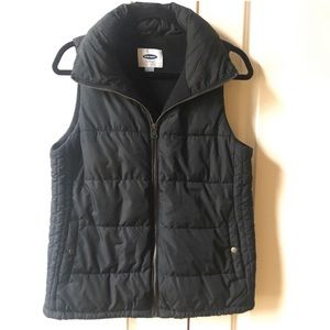 Old Navy Black Puffer Vest